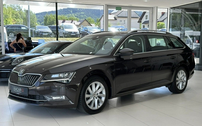 skoda Skoda Superb cena 99900 przebieg: 135160, rok produkcji 2019 z Mogilno